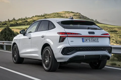 Audi Q3 Sportback e-hybrid Advanced edition 2025 view 11