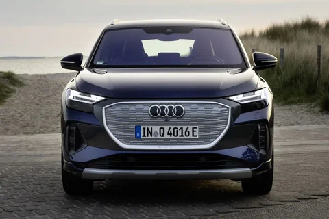 Audi Q4 e-tron 35 Edition 2021 view 11