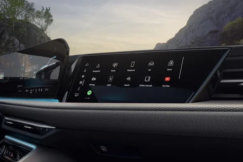 Audi Q5 e-hybrid 220kW Advanced edition 2025 view 7