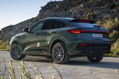 Audi Q5 Sportback e-hybrid 220kW Advanced edition 2025 view 2