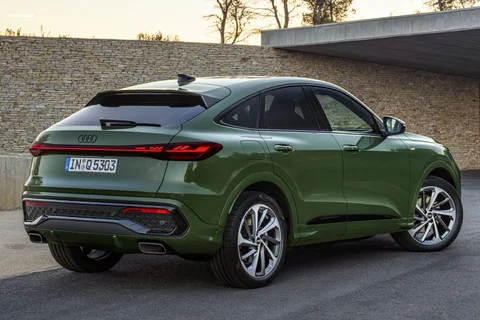 Audi Q5 Sportback e-hybrid 220kW Advanced edition 2025 view 4