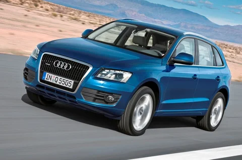 Audi Q5 3.2 FSI quattro 2009 view 2