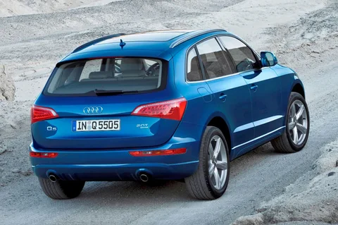 Audi Q5 3.2 FSI quattro 2009 view 3