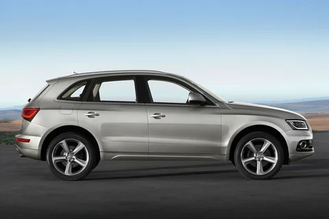 Audi Q5 3.0 TFSI quattro 2012 view 5