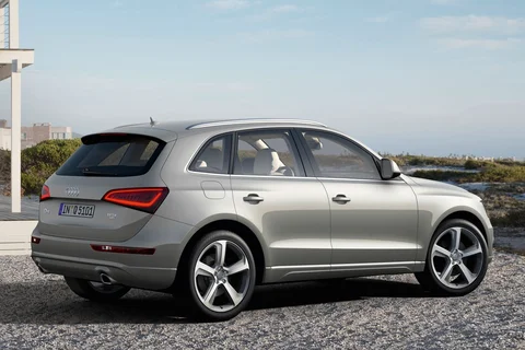 Audi Q5 3.0 TFSI quattro 2012 view 10