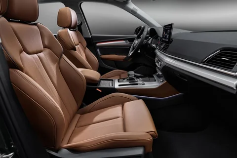 Audi Q5 55 TFSI e quattro S edition 2021 view 2