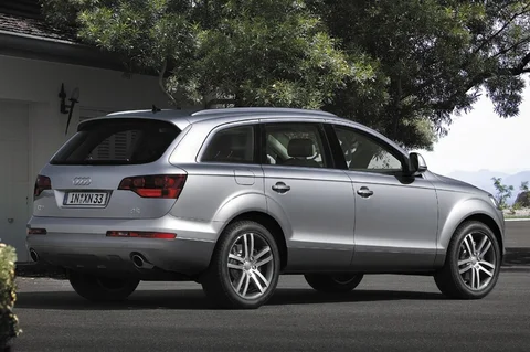 Audi Q7 4.2 TDI quattro 2007 view 4