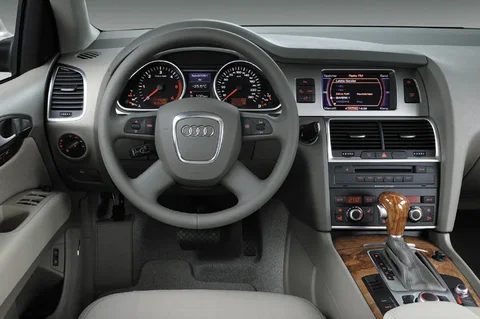 Audi Q7 4.2 TDI quattro 2007 view 10