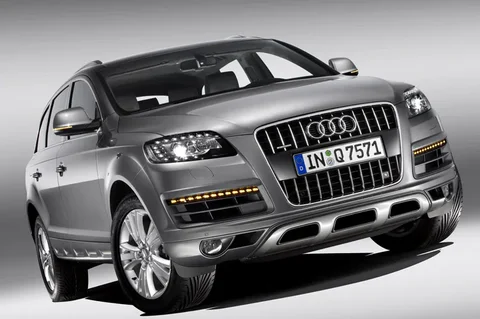 Audi Q7 4.2 FSI quattro 2009 view 2