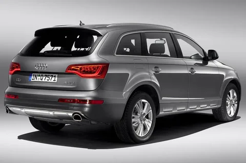 Audi Q7 4.2 FSI quattro 2009 view 3