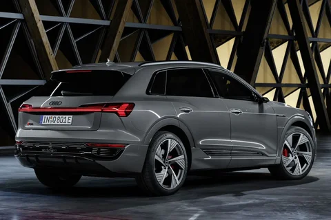 Audi Q8 e-tron SQ8 e-tron quattro 2023 view 2