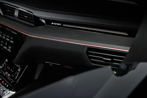 Audi Q8 e-tron SQ8 e-tron quattro 2023 view 10