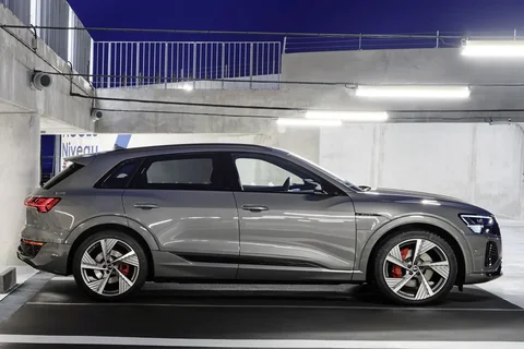 Audi Q8 e-tron SQ8 e-tron quattro 2023 view 12