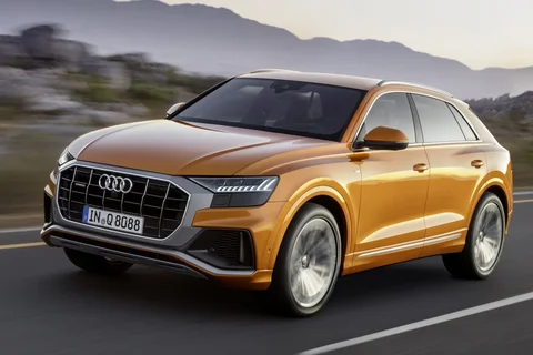 Audi Q8 45 TDI quattro 2019 view 1