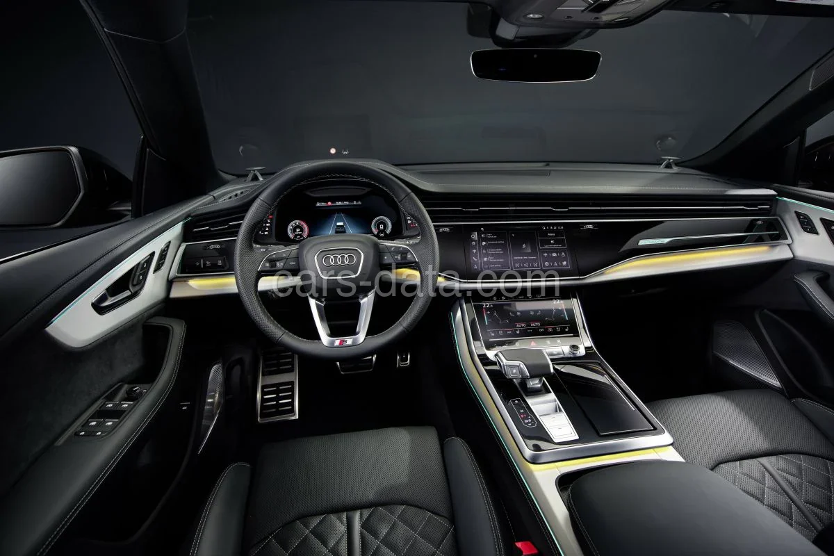 Audi Q8 60 TFSI e quattro Competition 2024 front view