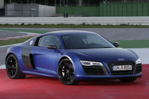 Audi R8 5.2 FSI Plus quattro 2012 view 3