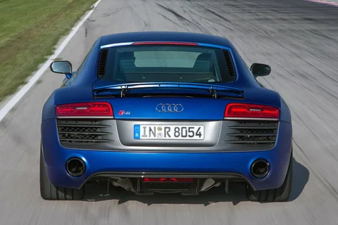 Audi R8 5.2 FSI Plus quattro 2012 view 4