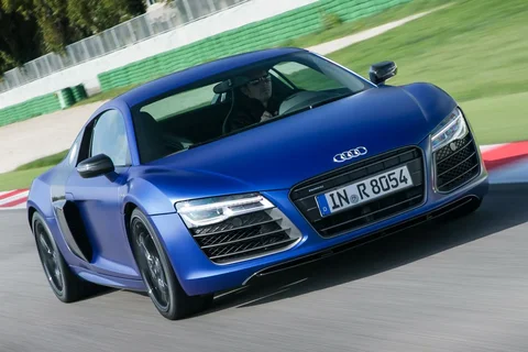 Audi R8 5.2 FSI Plus quattro 2012 view 7