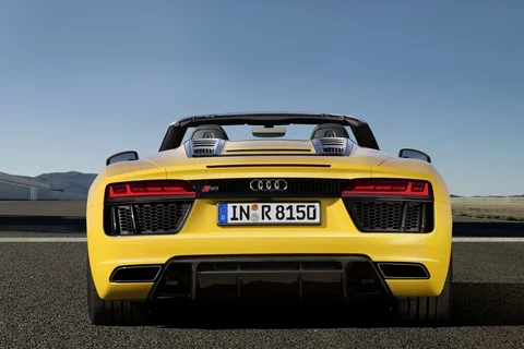 Audi R8 Spyder V10 Performance quattro 2019 view 8