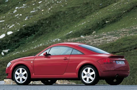 Audi TT Coupé 3.2 quattro 2004 view 8