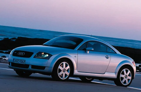 Audi TT Coupé 3.2 quattro 2004 view 4