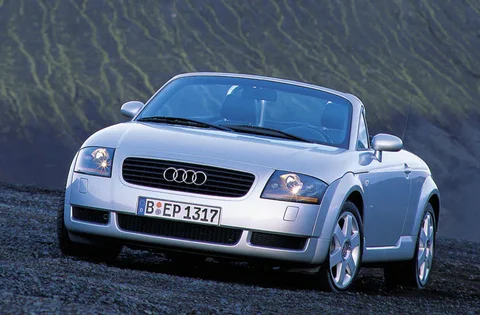 Audi TT Roadster 3.2 quattro 2003 view 3