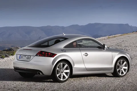 Audi TT Coupé 1.8 TFSI 2008 view 4