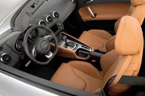 Audi TT Roadster 3.2 quattro 2007 view 3