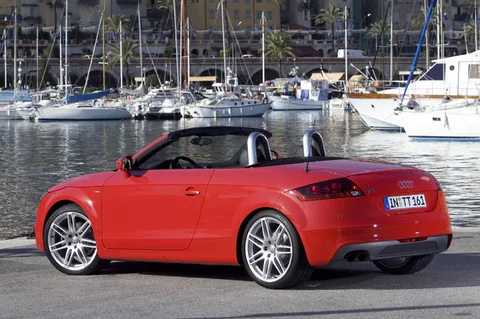 Audi TT Roadster 3.2 quattro 2007 view 10
