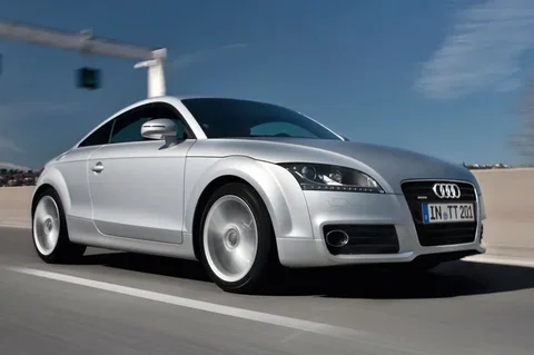 Audi TT Coupé 2.0 TFSI 2010 view 2