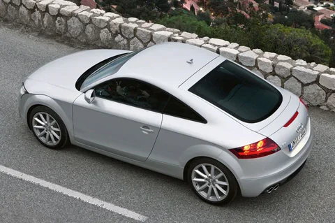 Audi TT Coupé 2.0 TFSI 2010 view 3