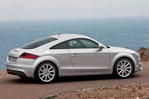 Audi TT Coupé 2.0 TFSI 2010 view 8