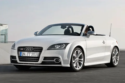 Audi TT Roadster 2.0 TFSI 2010 view 3
