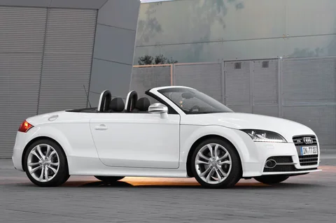 Audi TT Roadster 2.0 TFSI 2010 view 6