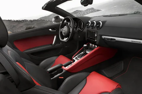 Audi TT Roadster 2.0 TFSI 2010 view 8