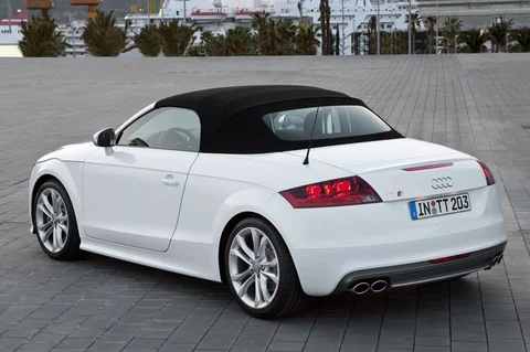 Audi TT Roadster 2.0 TFSI 2010 view 10