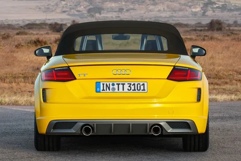 Audi TT TTS Roadster quattro 2019 view 2