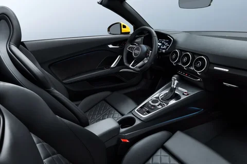 Audi TT TTS Roadster quattro 2019 view 9
