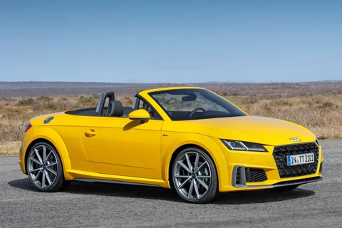 Audi TT TTS Roadster quattro 2019 view 12