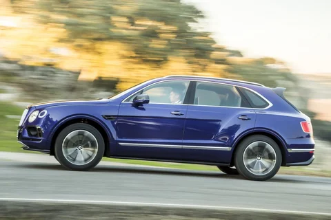 Bentley Bentayga Diesel 2016 view 11