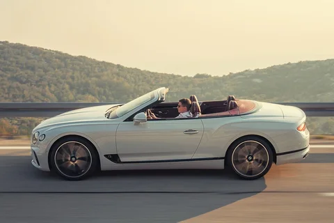 Bentley Continental GTC 4.0 V8 2020 view 2