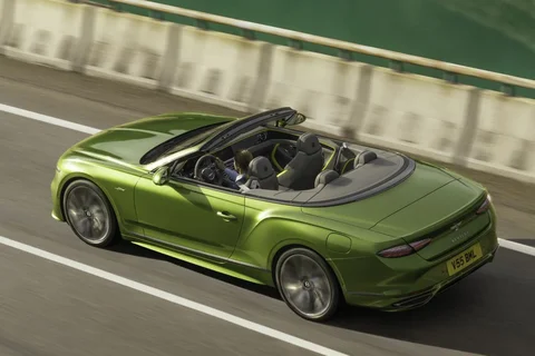 Bentley Continental GTC Mulliner 2025 view 6