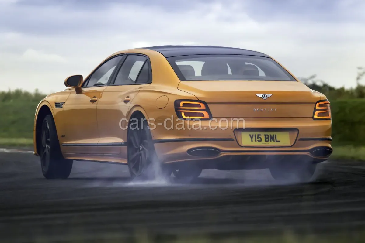 Bentley Flying Spur 4.0 V8 PHEV 2026 front view