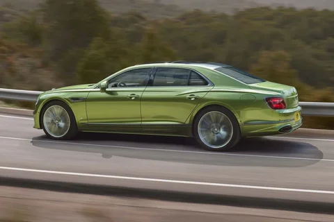Bentley Flying Spur 4.0 V8 PHEV 2026 view 2