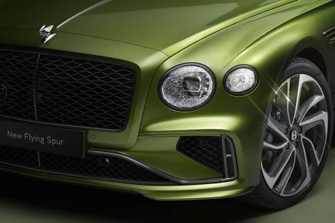Bentley Flying Spur 4.0 V8 PHEV 2026 view 9