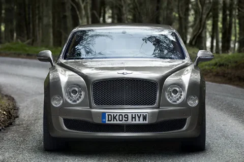 Bentley Mulsanne 6.8 2010 view 2