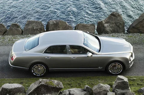 Bentley Mulsanne 6.8 2010 view 4