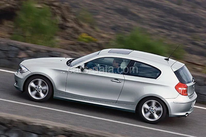 BMW Serija 1 116i EfficientDynamics Edition 2010 front view