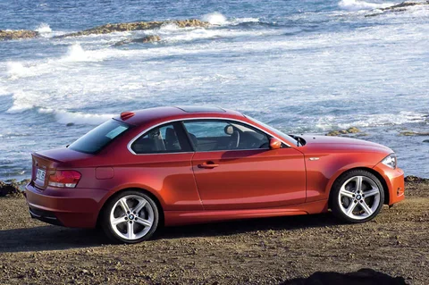 BMW 1er 123d Coupé 2008 view 5