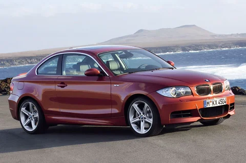 BMW 1er 123d Coupé 2008 view 10